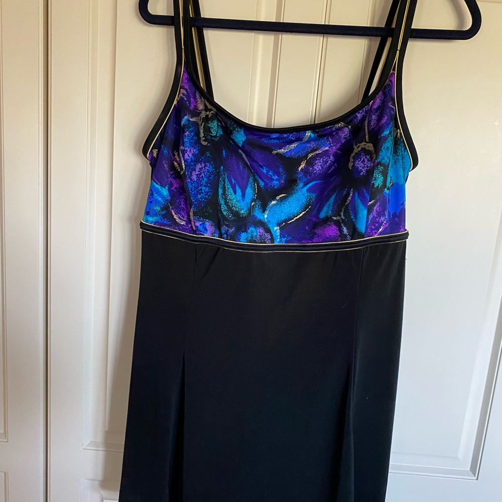 Ladies Plus Size Skirted Bathing Suit Swim dress XXL 22 Black/blue